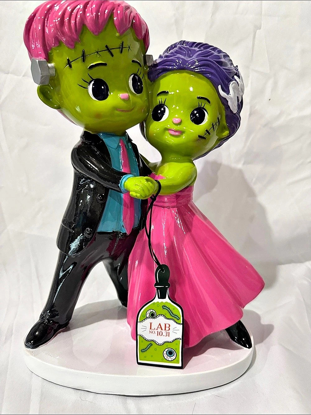 Lab No. 10.31 Frankenstein and Bride Dancing Figurine
